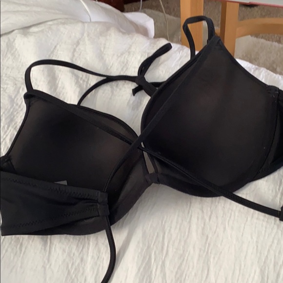 Shade & Shore Bathing Suit Top - Picture 2 of 5